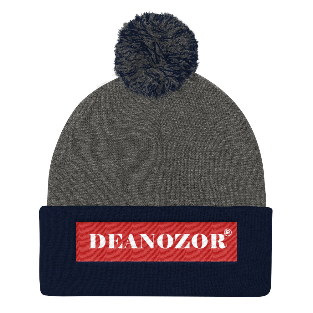 Bonnet Deanozor PomPon | Nom blanc sur fond rouge brodé - Deanozor